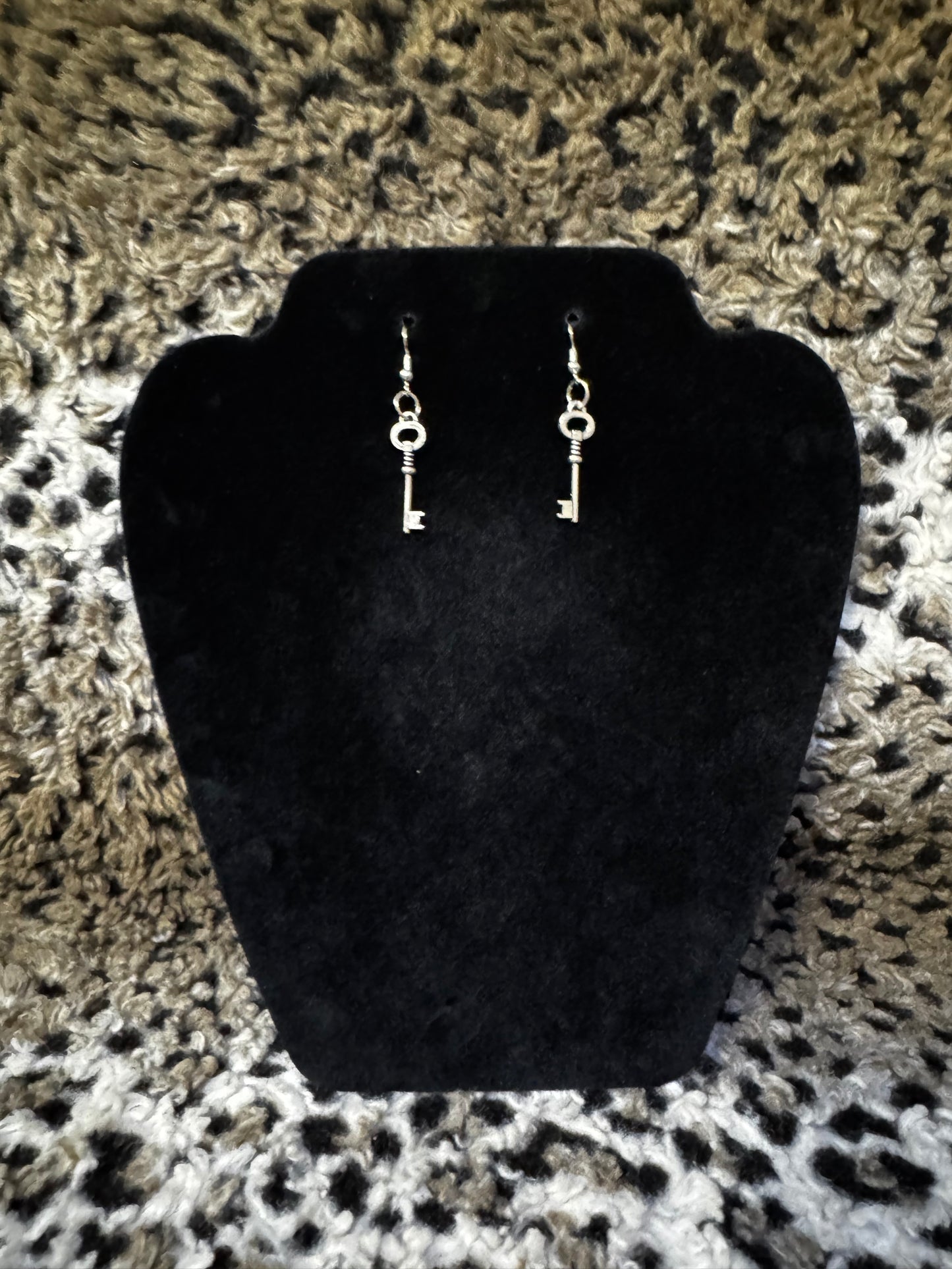KEY EARRINGS