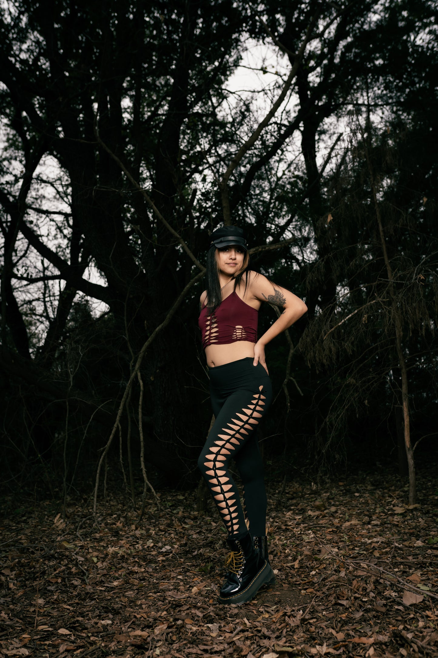 SIDE TWIST LEGGINGS